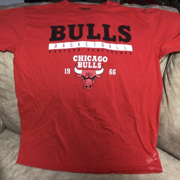 NBA CHICAGO Bulls tshirt - Picture 1 of 3